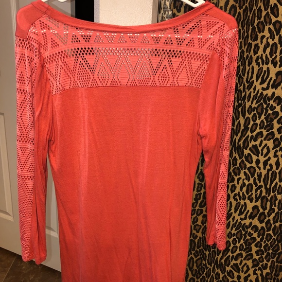 Women’s top - Picture 2 of 2